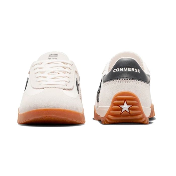 Converse . 2238 Run Star Trainer